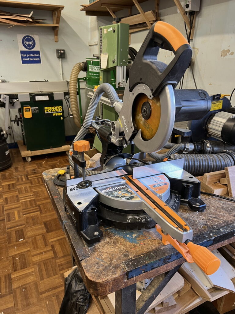 Mitre saw